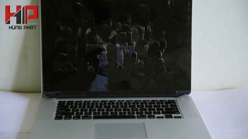laptop bị vỡ màn hình