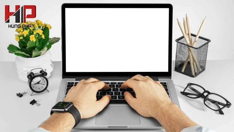 giá thay màn hình laptop