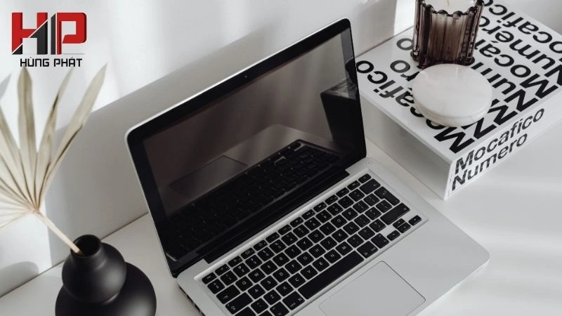 laptop bị chai pin
