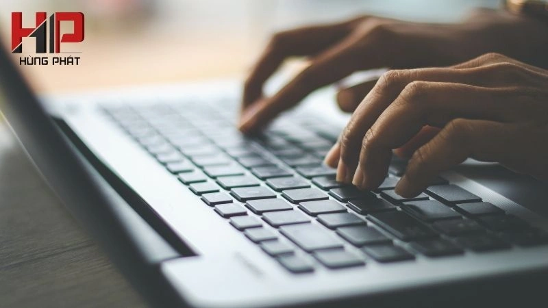 lỗi bàn phím laptop không gõ được