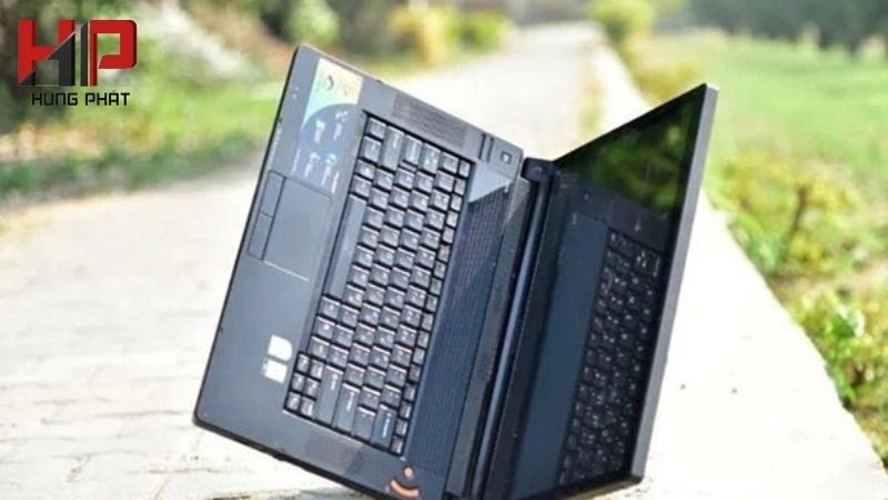 vỡ màn hình laptop