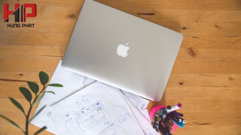 Đánh giá các dòng MacBook cũ