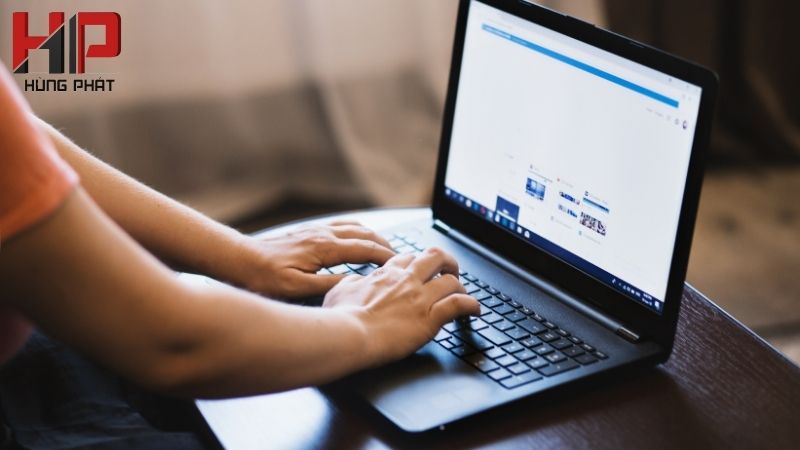 Giá trị Laptop cũ dựa trên tình trạng